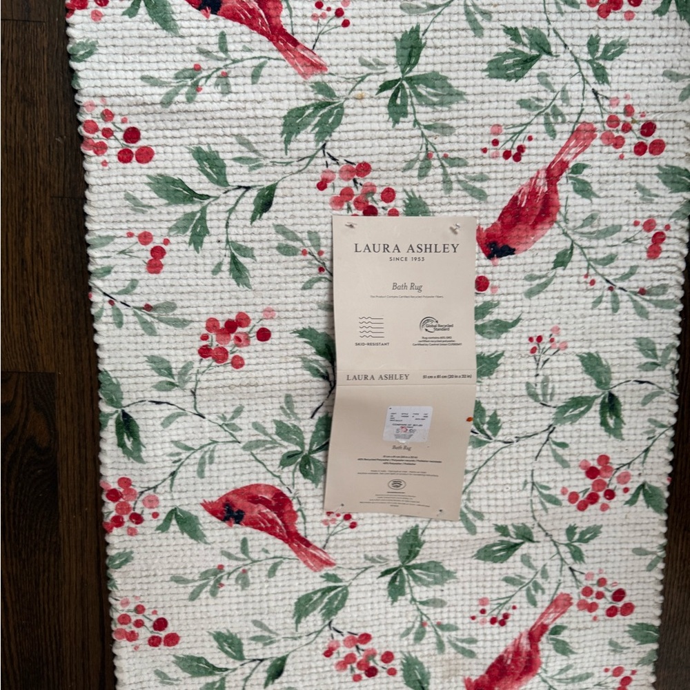 Laura Ashley Christmas  table cloth new - Picture 2 of 3